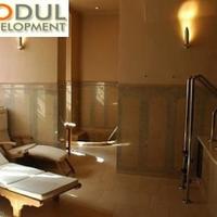 Другая коммерческая недвижимость в Чехии, Карловарский край, Карловы Вары, 1800 кв.м.