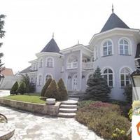 Дом в Чехии, Карловарский край, Карловы Вары, 1877 кв.м.