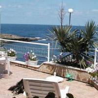 Дом на первой линии моря/озера в Болгарии, Бургасская область, Елените, 820 кв.м.