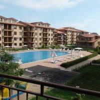 Flat at the first line of the sea / lake in Bulgaria, Burgas Province, Elenite, 48 sq.m.