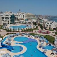 Flat at the second line of the sea / lake in Bulgaria, Burgas Province, Elenite, 160 sq.m.