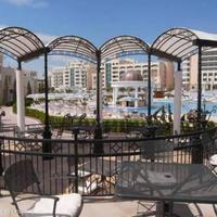 Flat at the second line of the sea / lake in Bulgaria, Burgas Province, Elenite, 160 sq.m.