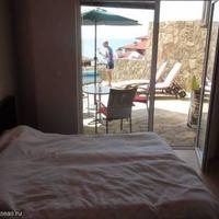 Flat at the first line of the sea / lake in Bulgaria, Burgas Province, Elenite, 79 sq.m.