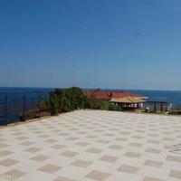 Квартира на первой линии моря/озера в Болгарии, Бургасская область, Елените, 48 кв.м.