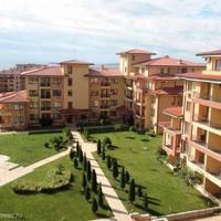 Flat at the first line of the sea / lake in Bulgaria, Burgas Province, Elenite, 73 sq.m.