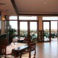 Отель (гостиница) на первой линии моря/озера в Болгарии, Бургасская область, Елените