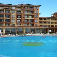 Flat at the first line of the sea / lake in Bulgaria, Burgas Province, Elenite, 108 sq.m.