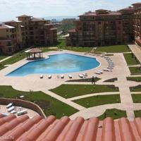 Flat at the first line of the sea / lake in Bulgaria, Burgas Province, Elenite, 108 sq.m.