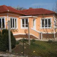 House in Bulgaria, Dobrich region, Elenite