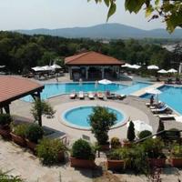 Flat at the first line of the sea / lake in Bulgaria, Burgas Province, Elenite, 76 sq.m.