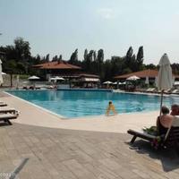 Flat at the first line of the sea / lake in Bulgaria, Burgas Province, Elenite, 76 sq.m.