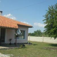 House in Bulgaria, Dobrich region, Elenite