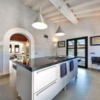 Villa in Spain, Balearic Islands, Palma, 280 sq.m.