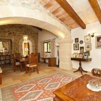 Villa in Spain, Balearic Islands, Palma, 350 sq.m.