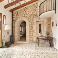 Villa in Spain, Balearic Islands, Palma, 350 sq.m.