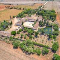 Villa in Spain, Balearic Islands, Palma, 1500 sq.m.