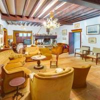 Villa in Spain, Balearic Islands, Palma, 1500 sq.m.