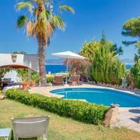 Villa in Spain, Balearic Islands, Palma, 465 sq.m.