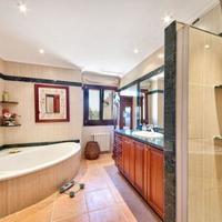 Villa in Spain, Balearic Islands, Palma, 650 sq.m.