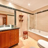 Villa in Spain, Balearic Islands, Palma, 650 sq.m.