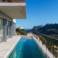 Villa in Spain, Balearic Islands, Palma, 518 sq.m.