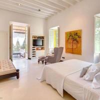 Villa in Spain, Balearic Islands, Palma, 600 sq.m.