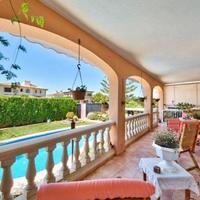 Villa in Spain, Balearic Islands, Palma, 220 sq.m.