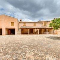 Villa in Spain, Balearic Islands, Palma, 3100 sq.m.