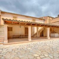 Villa in Spain, Balearic Islands, Palma, 3100 sq.m.