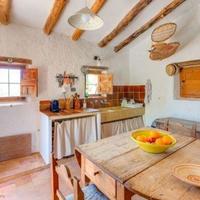 Villa in Spain, Balearic Islands, Palma, 240 sq.m.