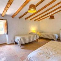 Villa in Spain, Balearic Islands, Palma, 240 sq.m.