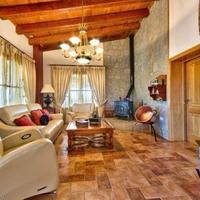 Villa in Spain, Balearic Islands, Palma, 540 sq.m.