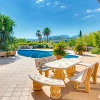 Villa in Spain, Balearic Islands, Palma, 470 sq.m.