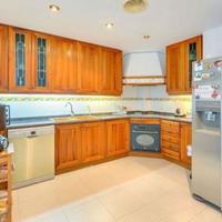 Flat in Spain, Balearic Islands, Palma, 270 sq.m.