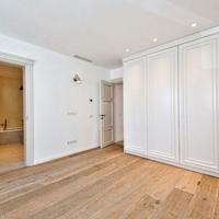 Apartment in Spain, Balearic Islands, Palma, 290 sq.m.