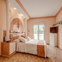 Villa in Spain, Balearic Islands, Palma, 308 sq.m.