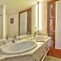 Flat in Spain, Balearic Islands, Palma, 173 sq.m.