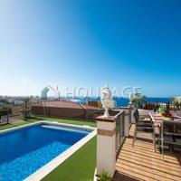 Villa in Spain, Canary Islands, Santa Cruz de Tenerife