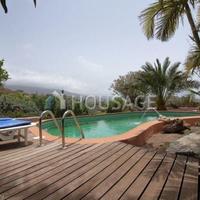 Villa in Spain, Canary Islands, Santa Cruz de Tenerife, 490 sq.m.