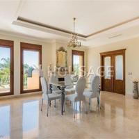 Villa in Spain, Andalucia, 595 sq.m.