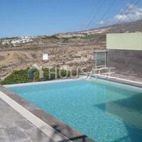 Вилла в Испании, Канарские Острова, Санта-Крус-де-Тенерифе, 250 кв.м.