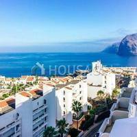 Apartment in Spain, Canary Islands, Santa Cruz de Tenerife, 117 sq.m.