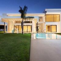 Villa in Spain, Andalucia, 799 sq.m.