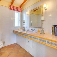 Villa in Spain, Balearic Islands, Palma, 260 sq.m.