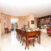 Villa in Spain, Balearic Islands, Palma, 425 sq.m.