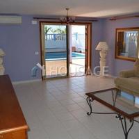 Villa in Spain, Canary Islands, Santa Cruz de Tenerife, 243 sq.m.