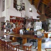 Villa in Spain, Canary Islands, Santa Cruz de Tenerife, 260 sq.m.