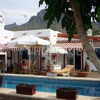 Villa in Spain, Canary Islands, Santa Cruz de Tenerife, 240 sq.m.