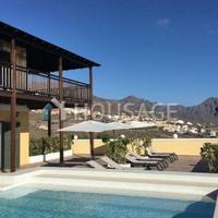 Вилла в Испании, Канарские Острова, Санта-Крус-де-Тенерифе, 1200 кв.м.