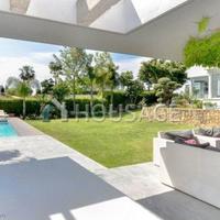 Villa in Spain, Andalucia, 402 sq.m.